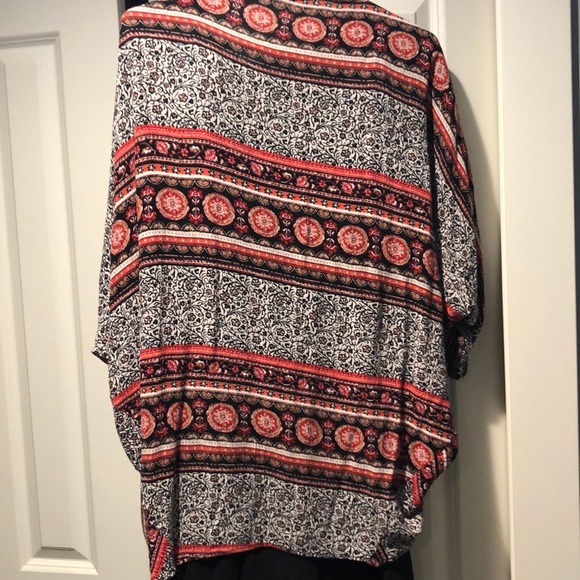 Multi-colored Kimono - Picture 2 of 3